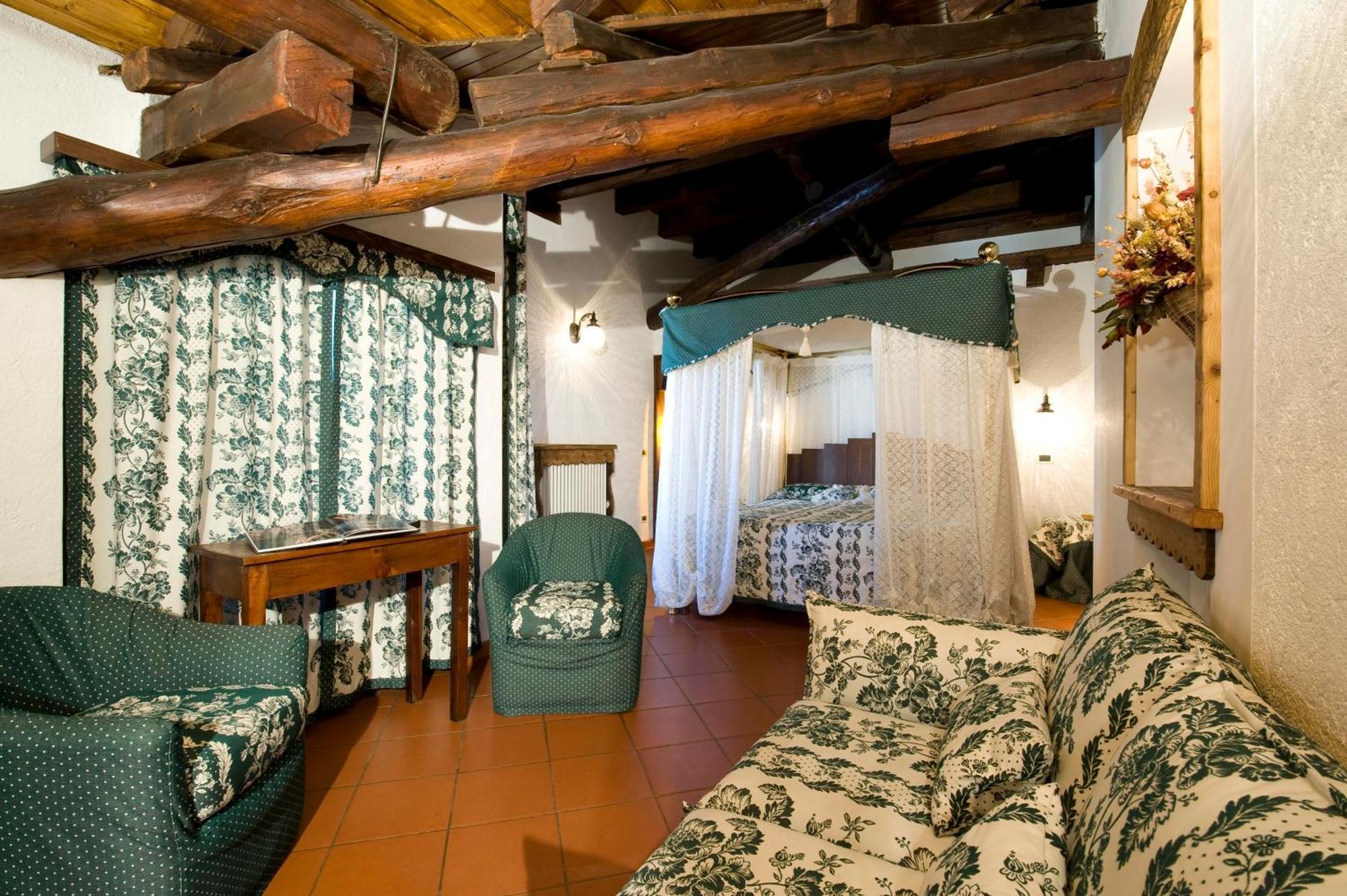 Hotel Milleluci Аоста Екстер'єр фото